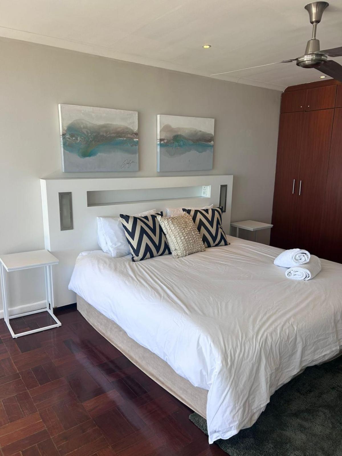 Mouilie Point 1 Bedroom With Sea Views And Pool *