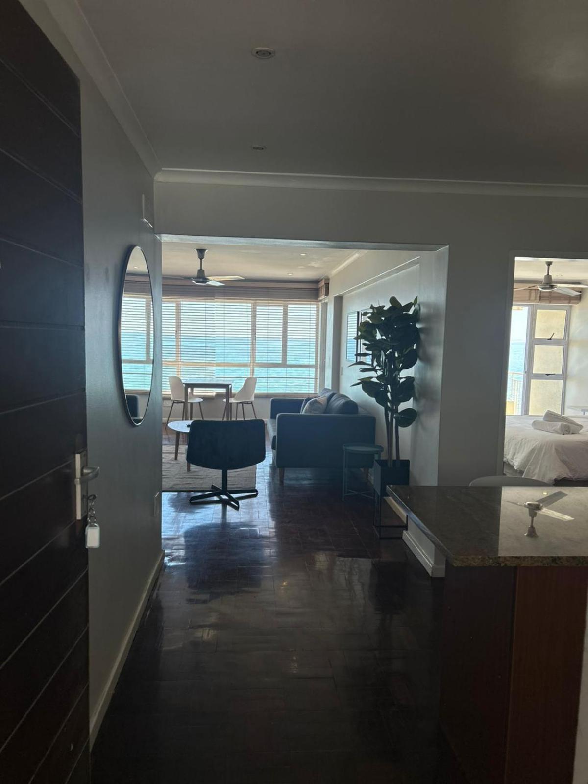Mouilie Point 1 Bedroom With Sea Views And Pool